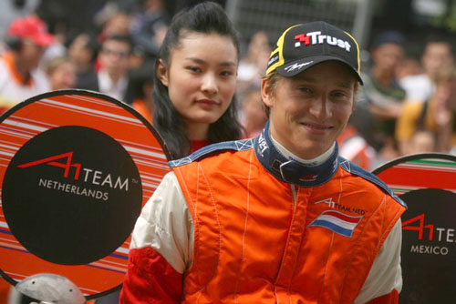Knappe inhaalrace (P4) Renger van der Zande A1GP China: "Racen is gaaf..!"